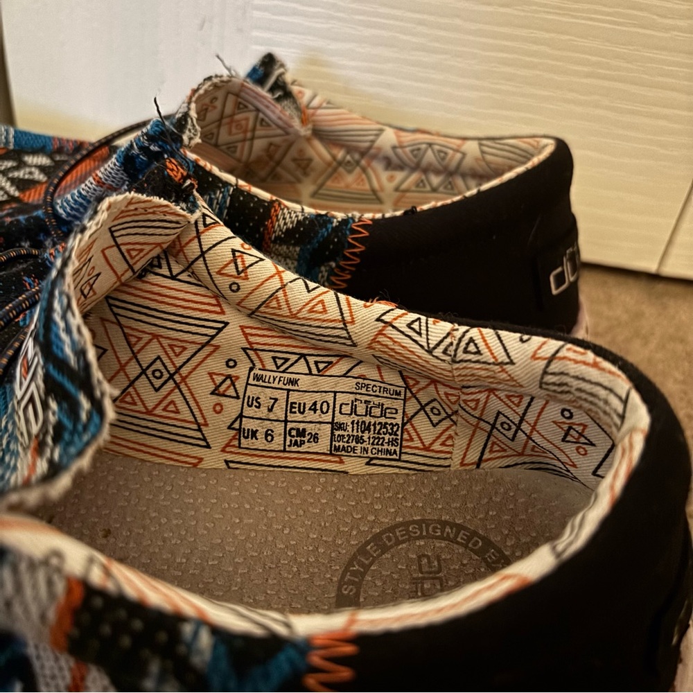Hey Dude men’s size 7 - Picture 4 of 4
